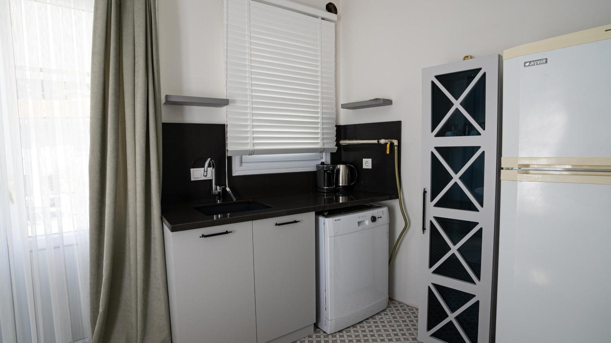 Bueyuekada Ece Apartment Adalar